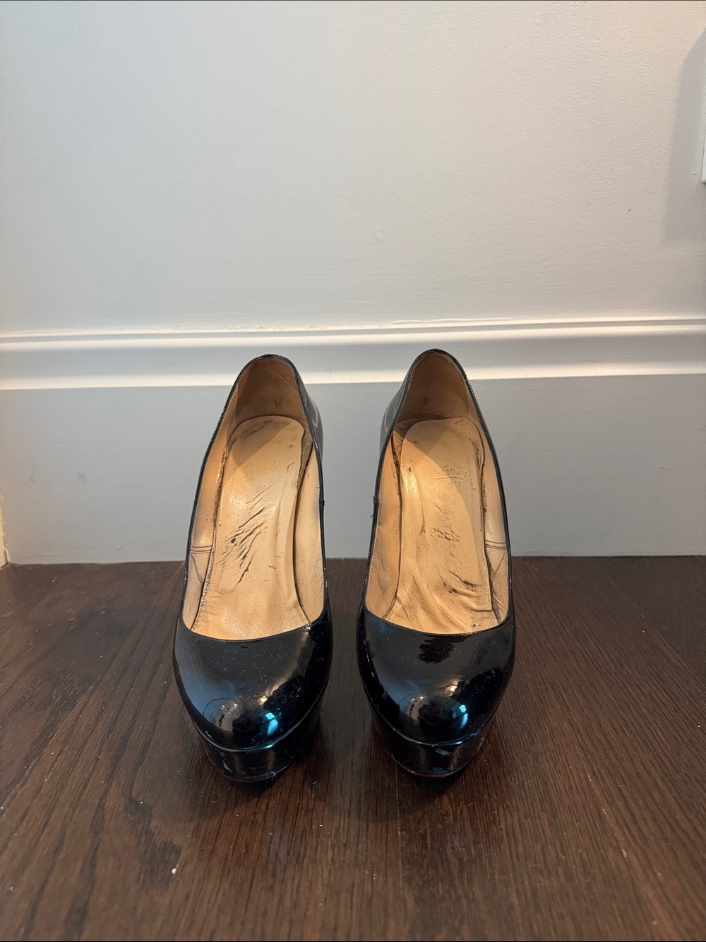 Christian Louboutin — Platform Pumps (39.5)